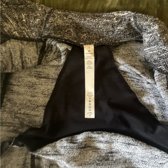 Lululemon Define Jacked (Full Zip) - Picture 6 of 6